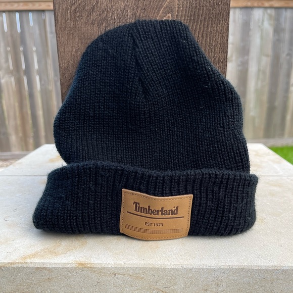Timberland Classic Black Beanie - Picture 2 of 4